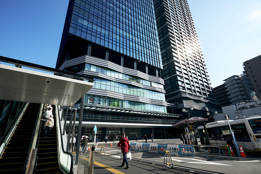 「住友不動産中野駅前ビル」と「中野ステーションレジデンス」